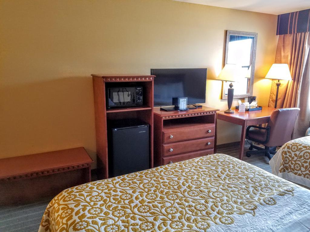 Days Inn By Wyndham Windsor Locks / Bradley Intl Airport Luaran gambar
